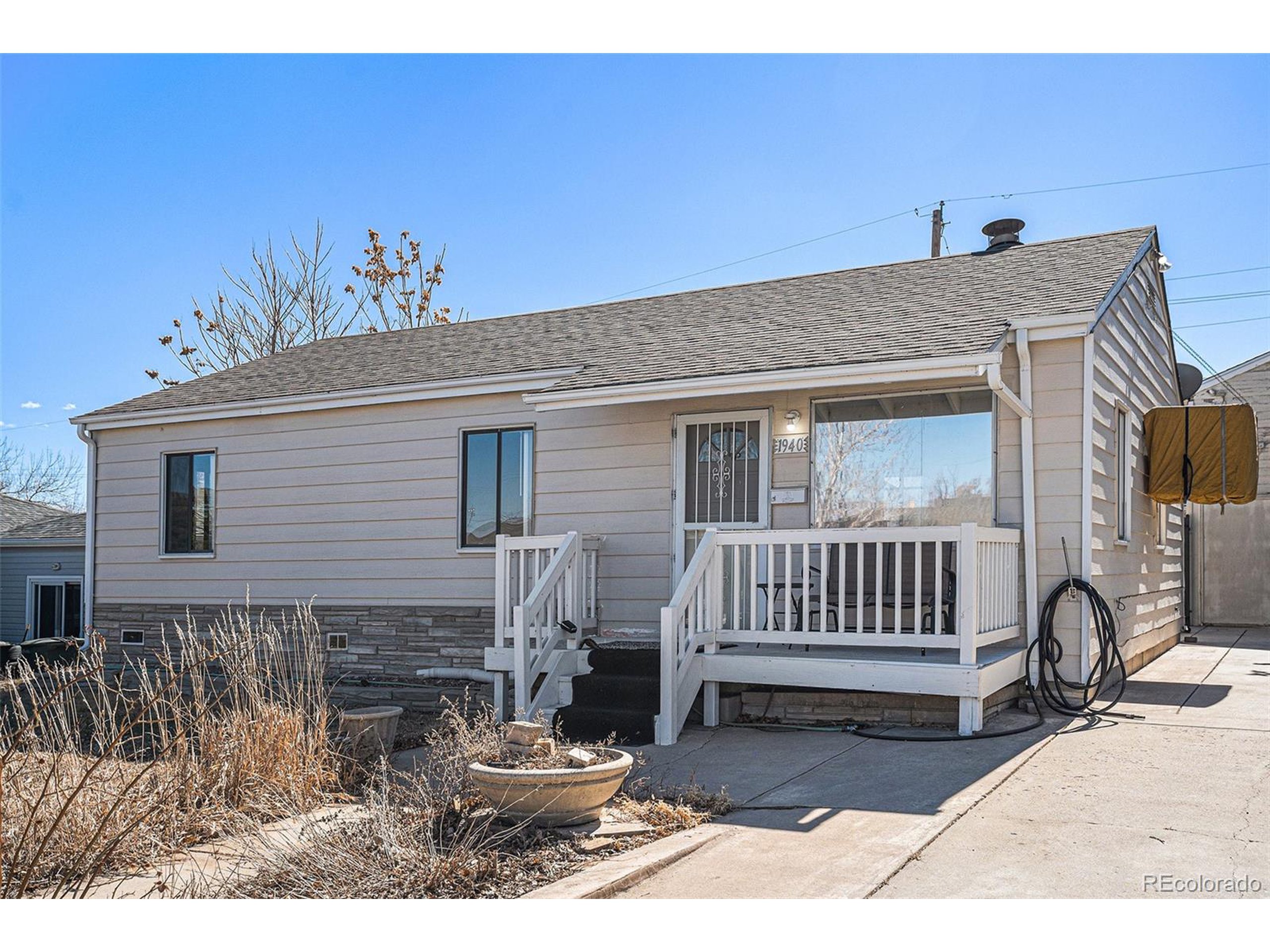 1940 E 95th Ave