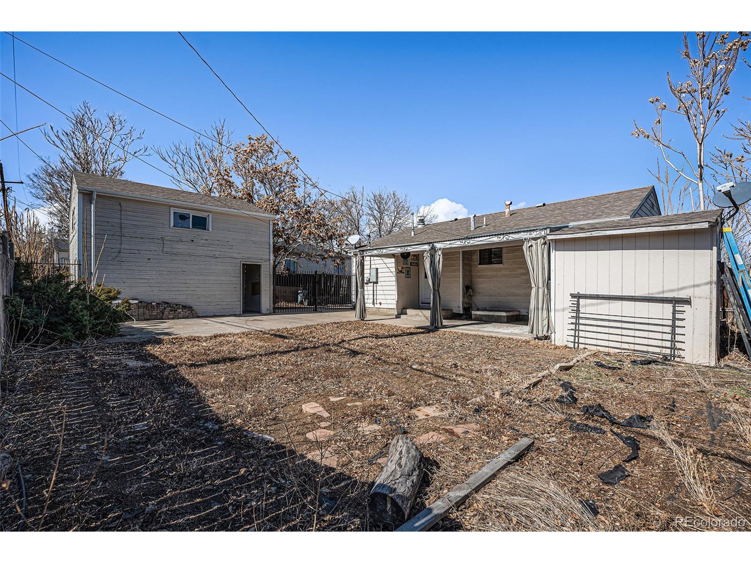1940 E 95th Ave