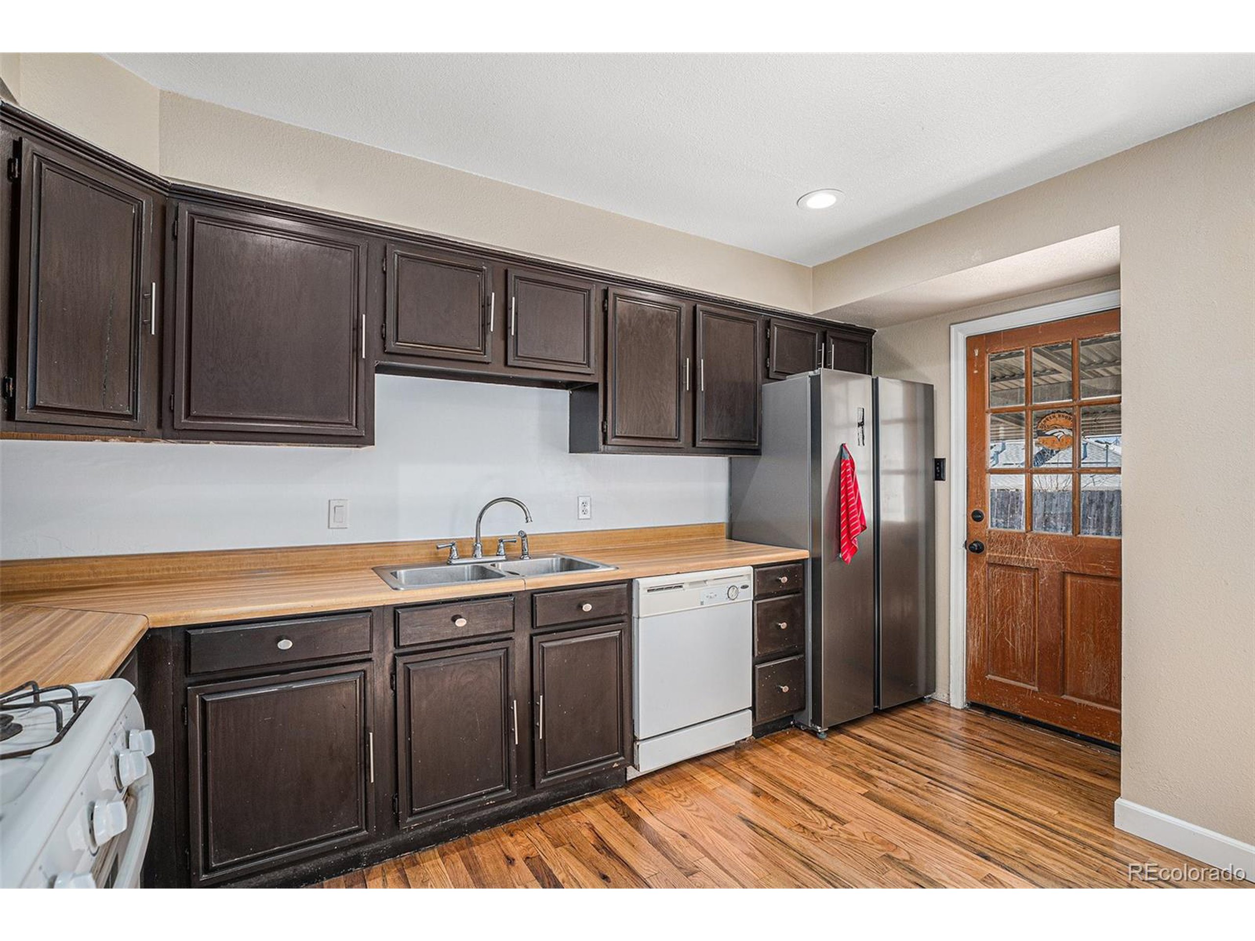 1940 E 95th Ave