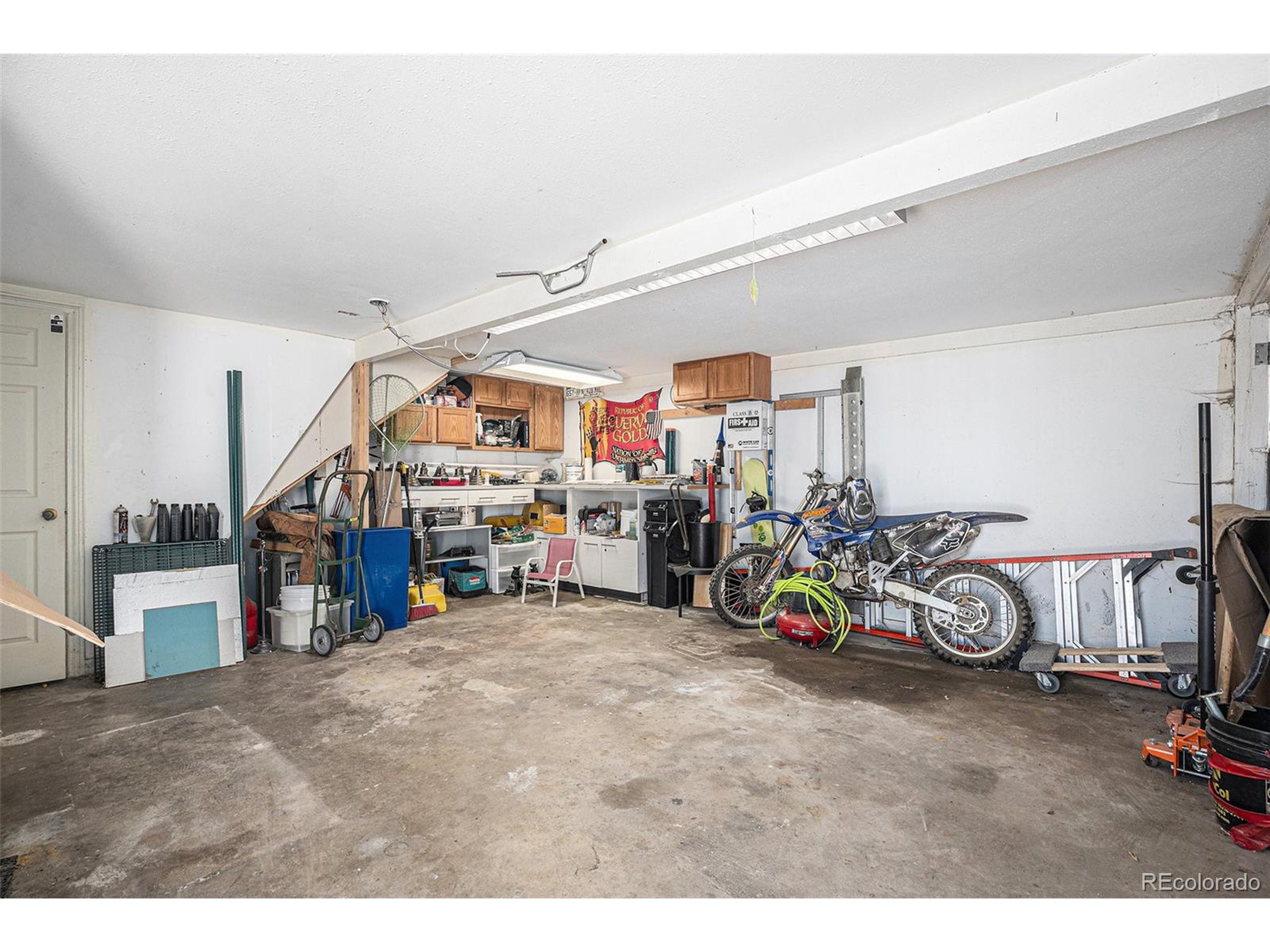 1940 E 95th Ave