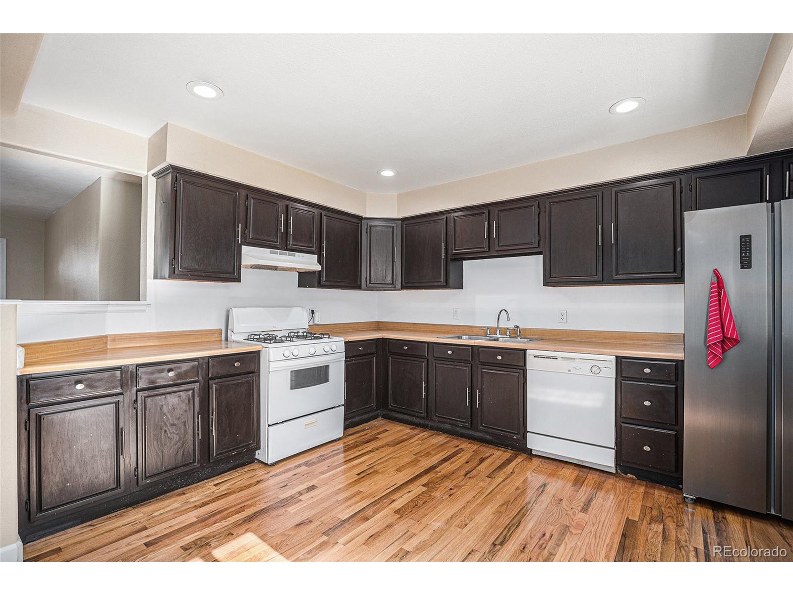 1940 E 95th Ave