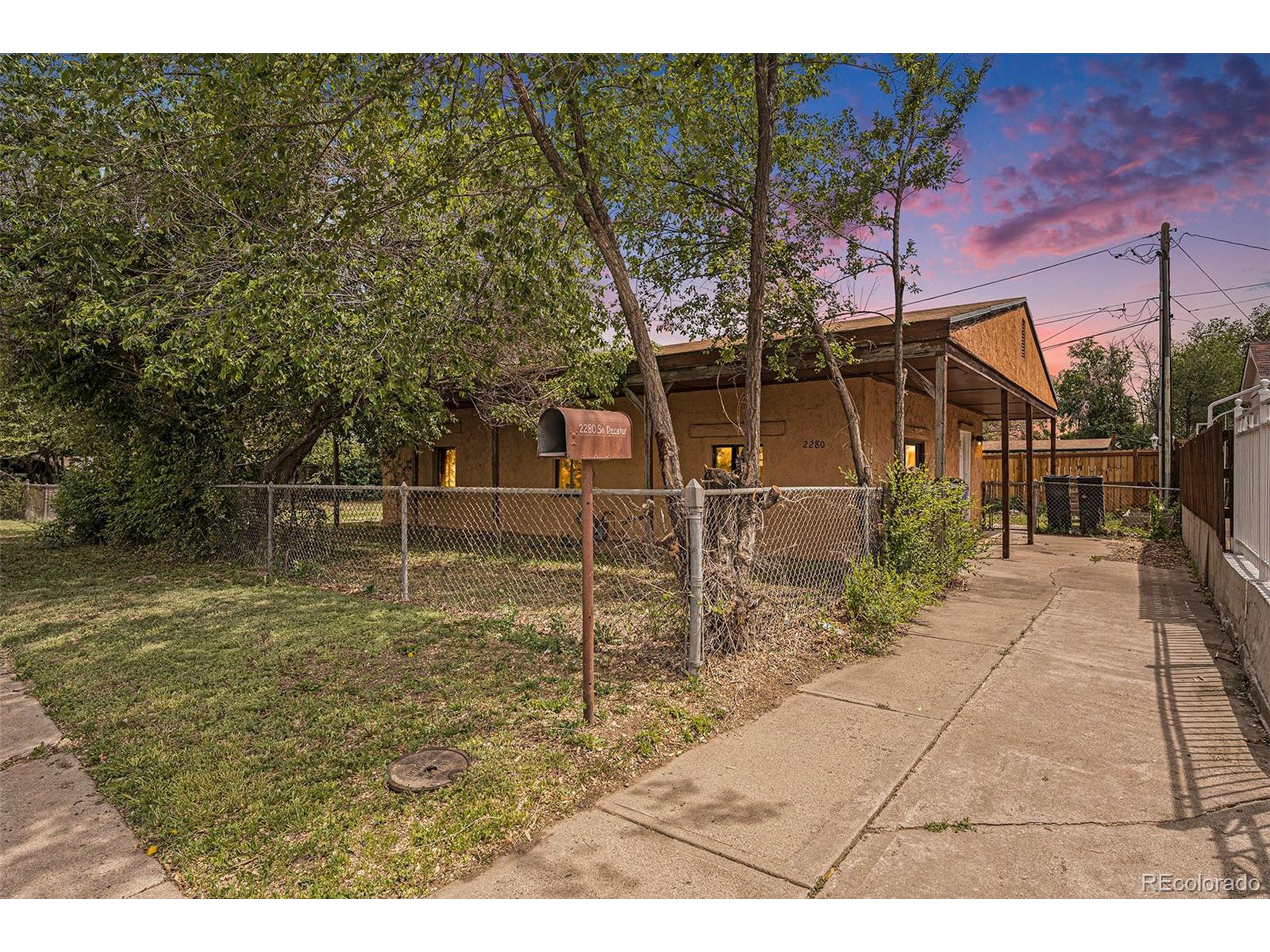 2280 S Decatur St