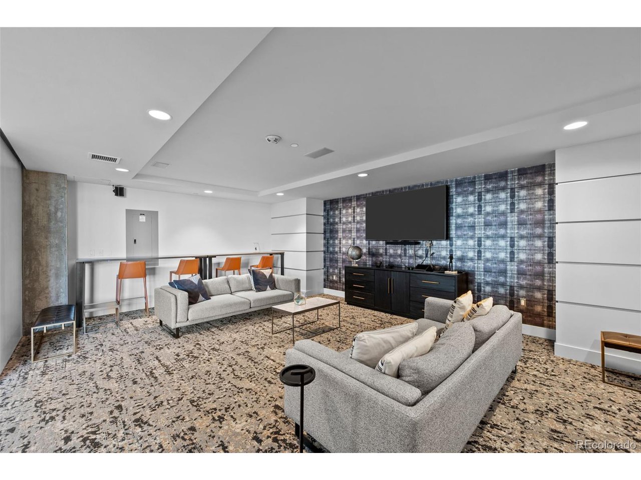 1700 Bassett St 1105