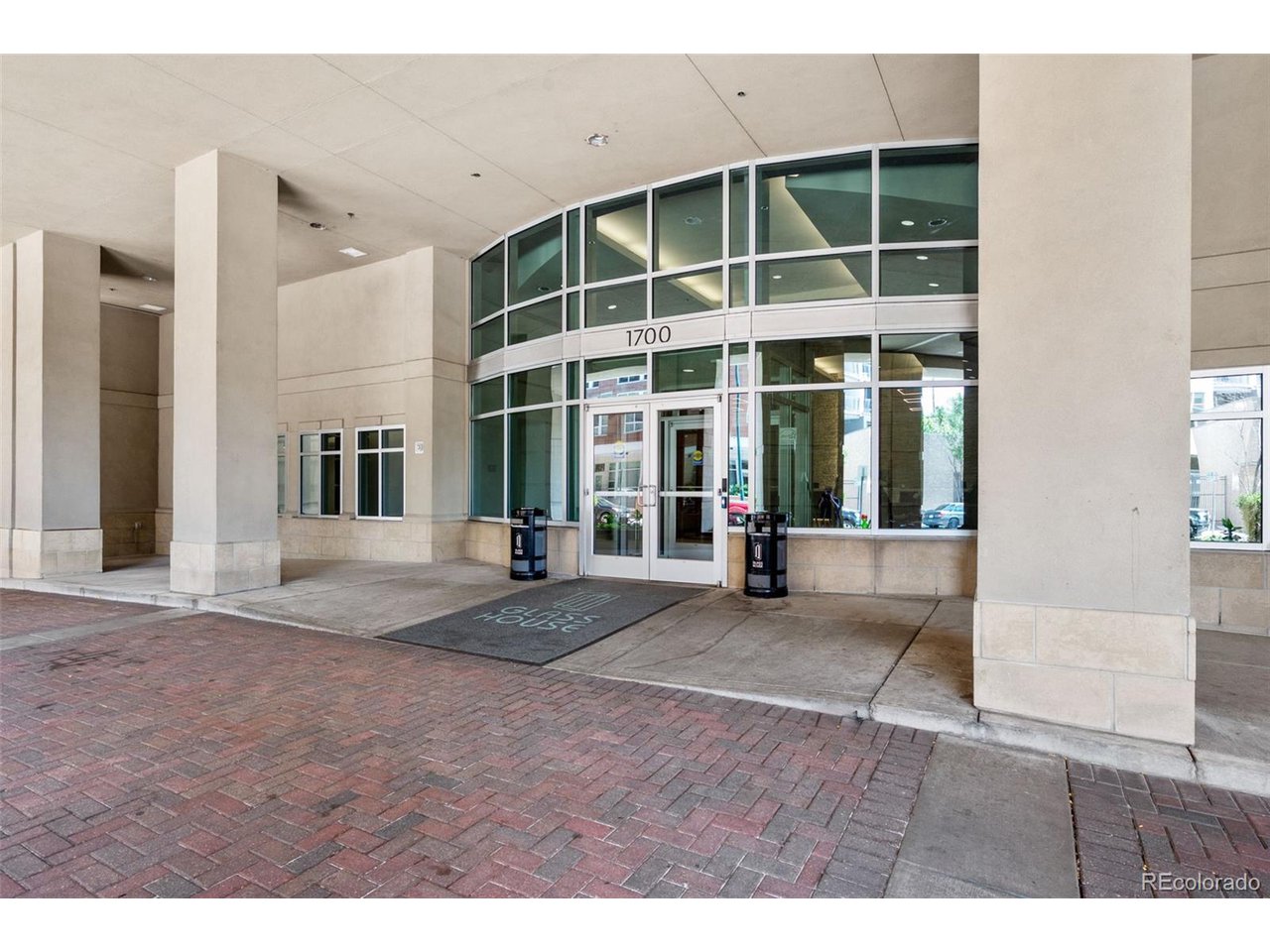 1700 Bassett St 1105