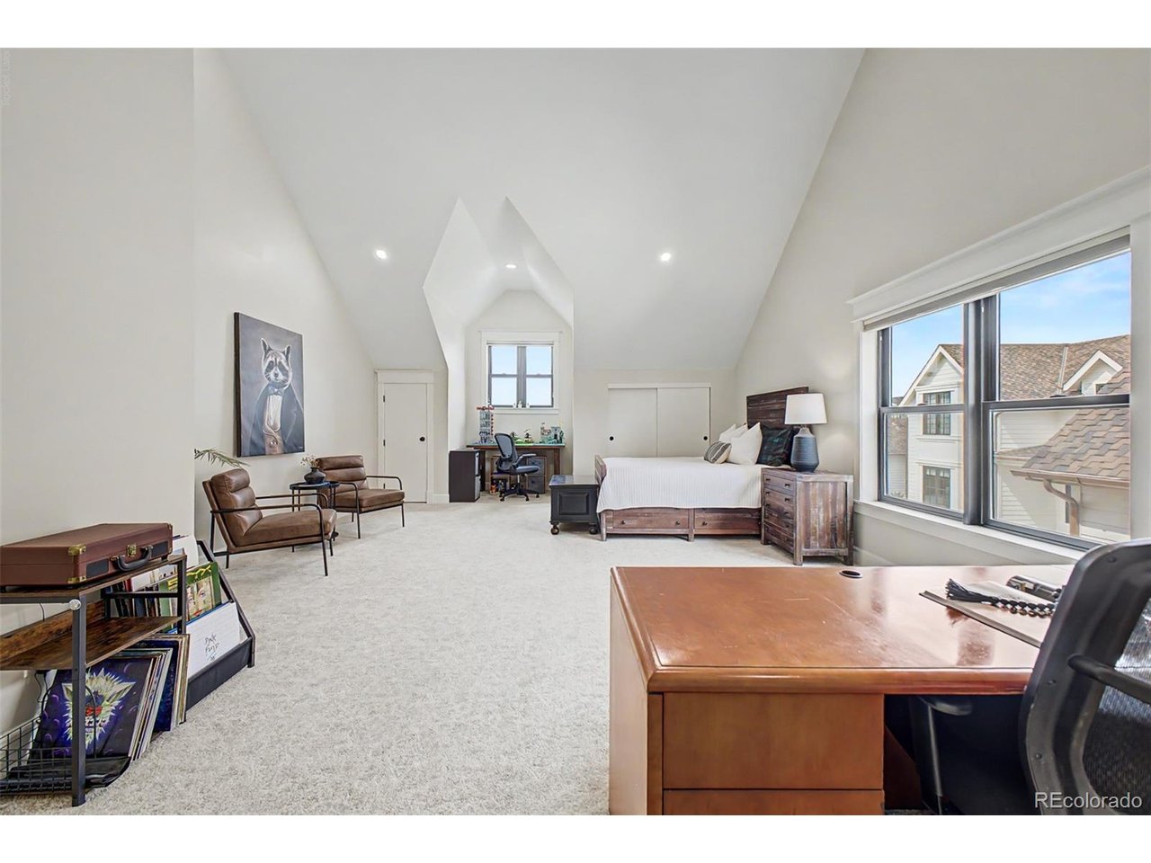 312 W Charles St
