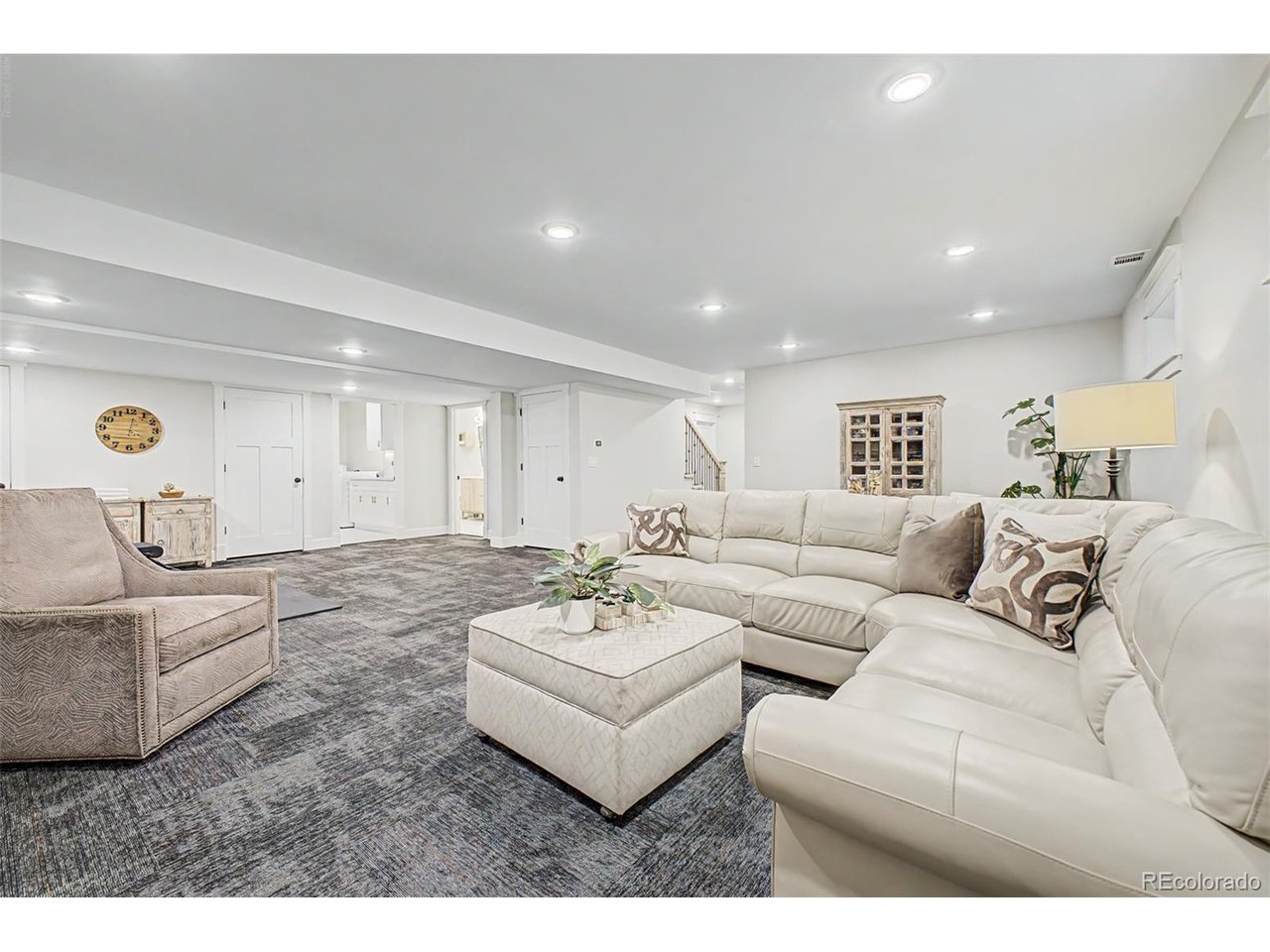 312 W Charles St