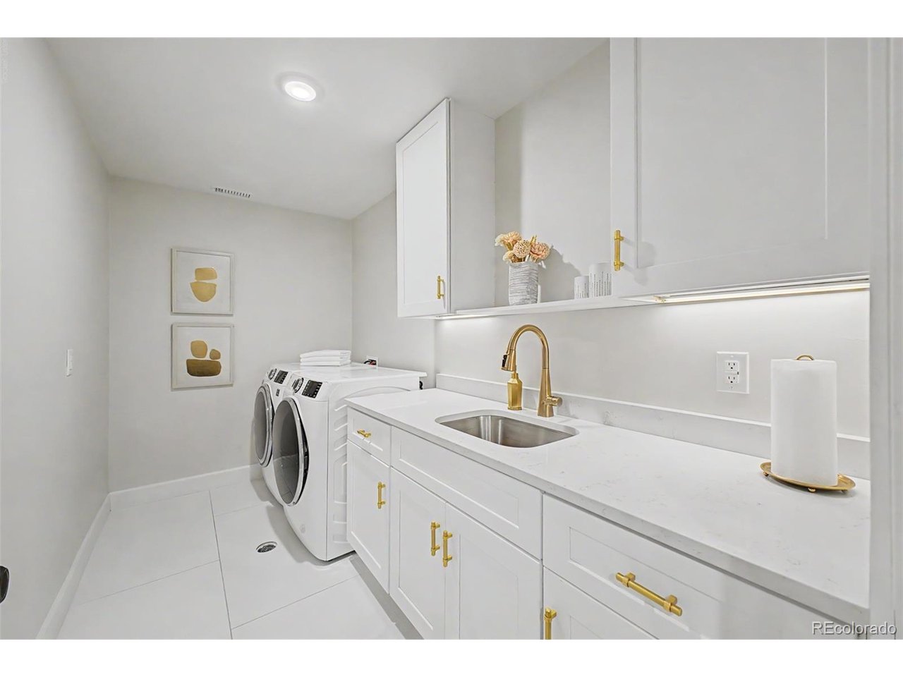 312 W Charles St