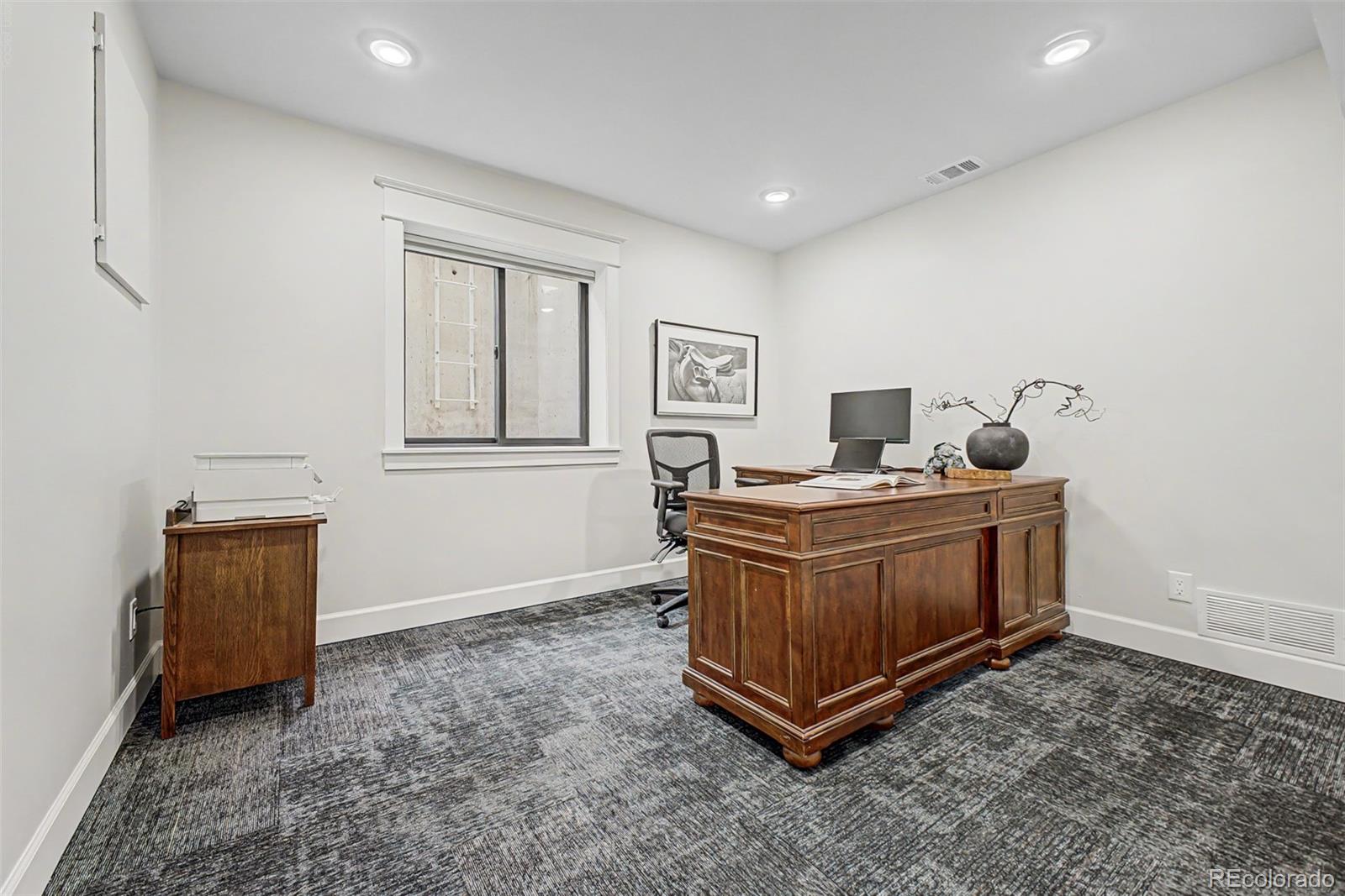 312 W Charles Street