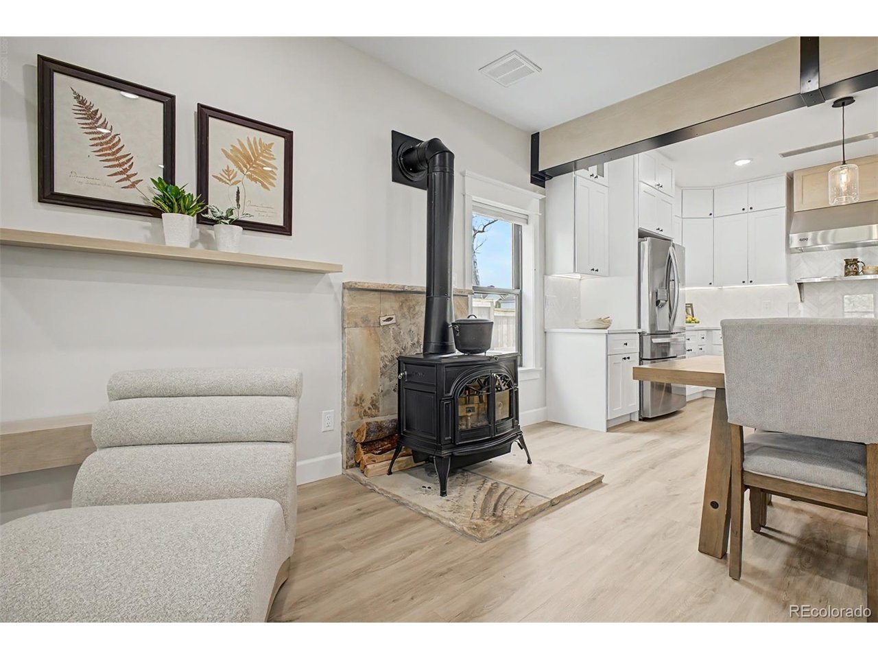 312 W Charles St