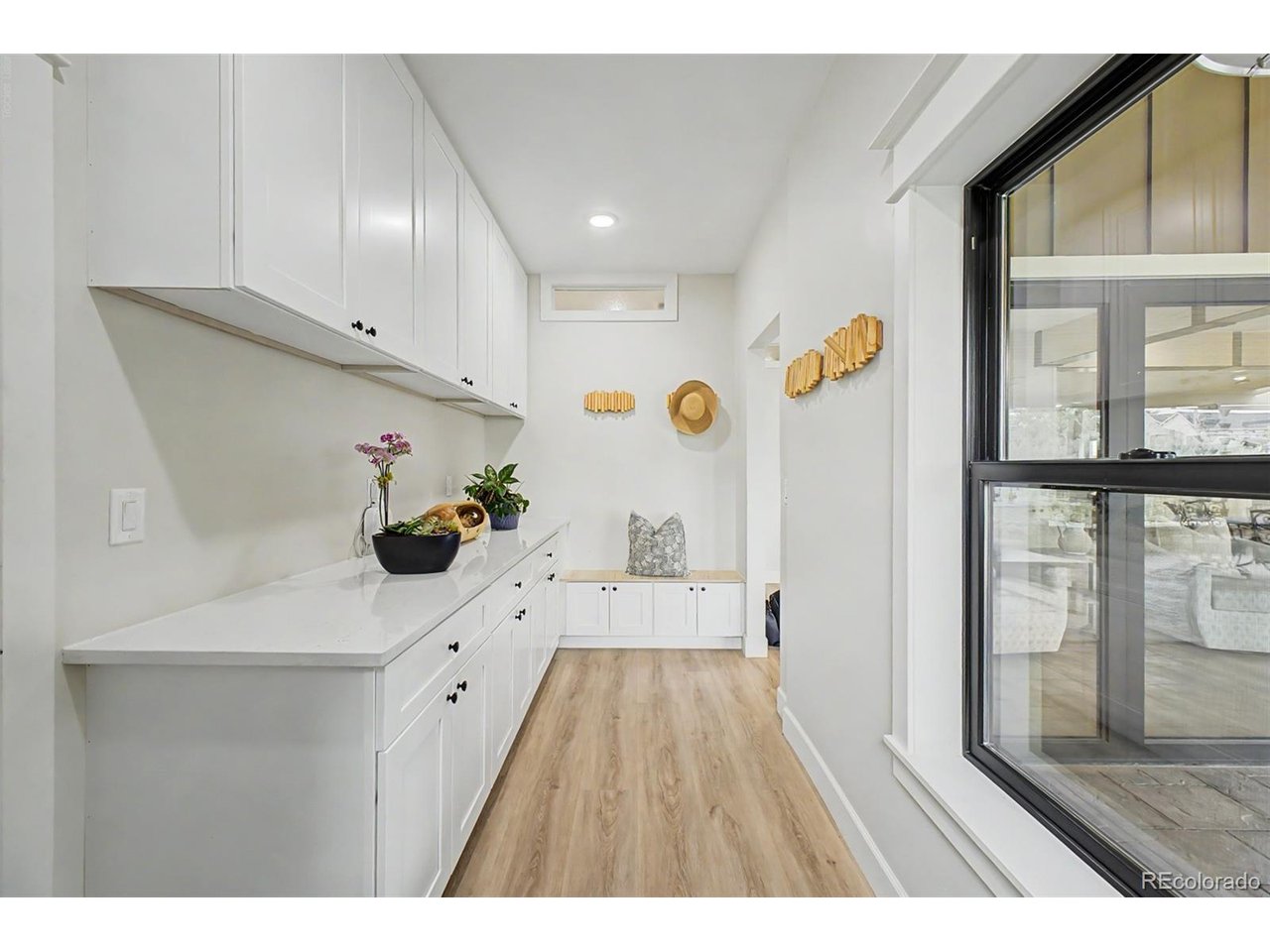 312 W Charles St