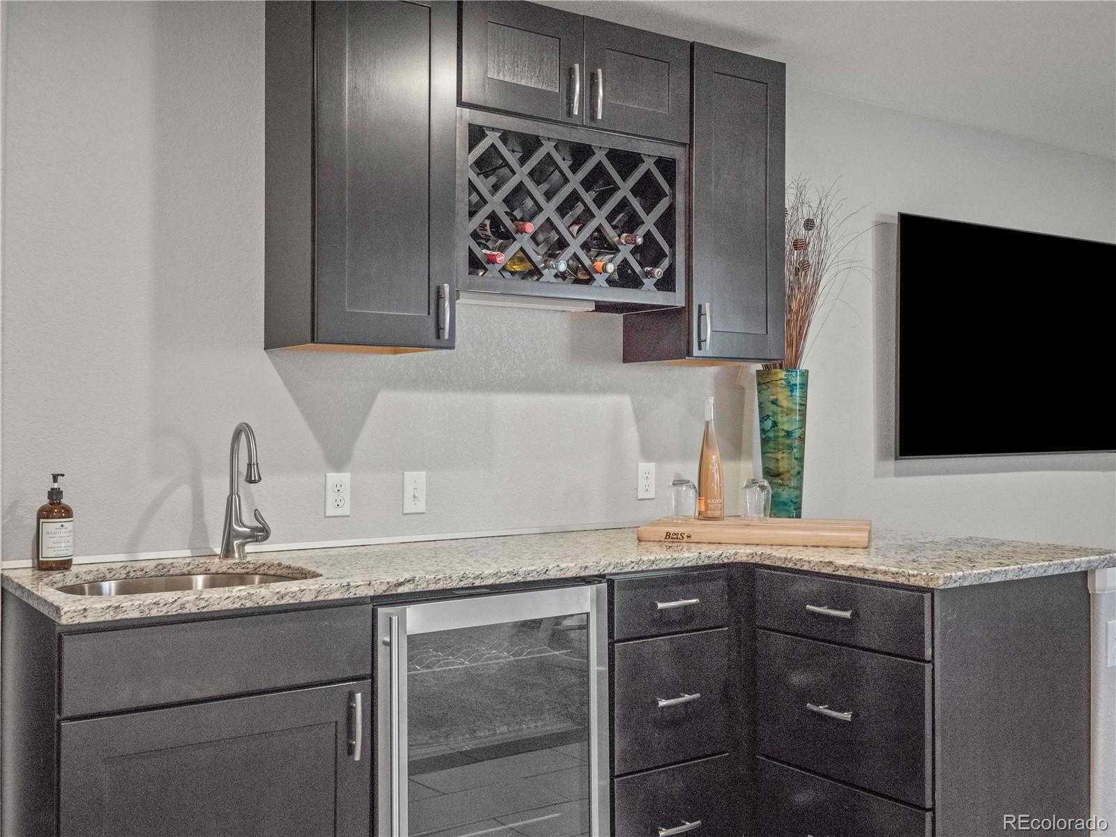 10533 Cross Country Lane