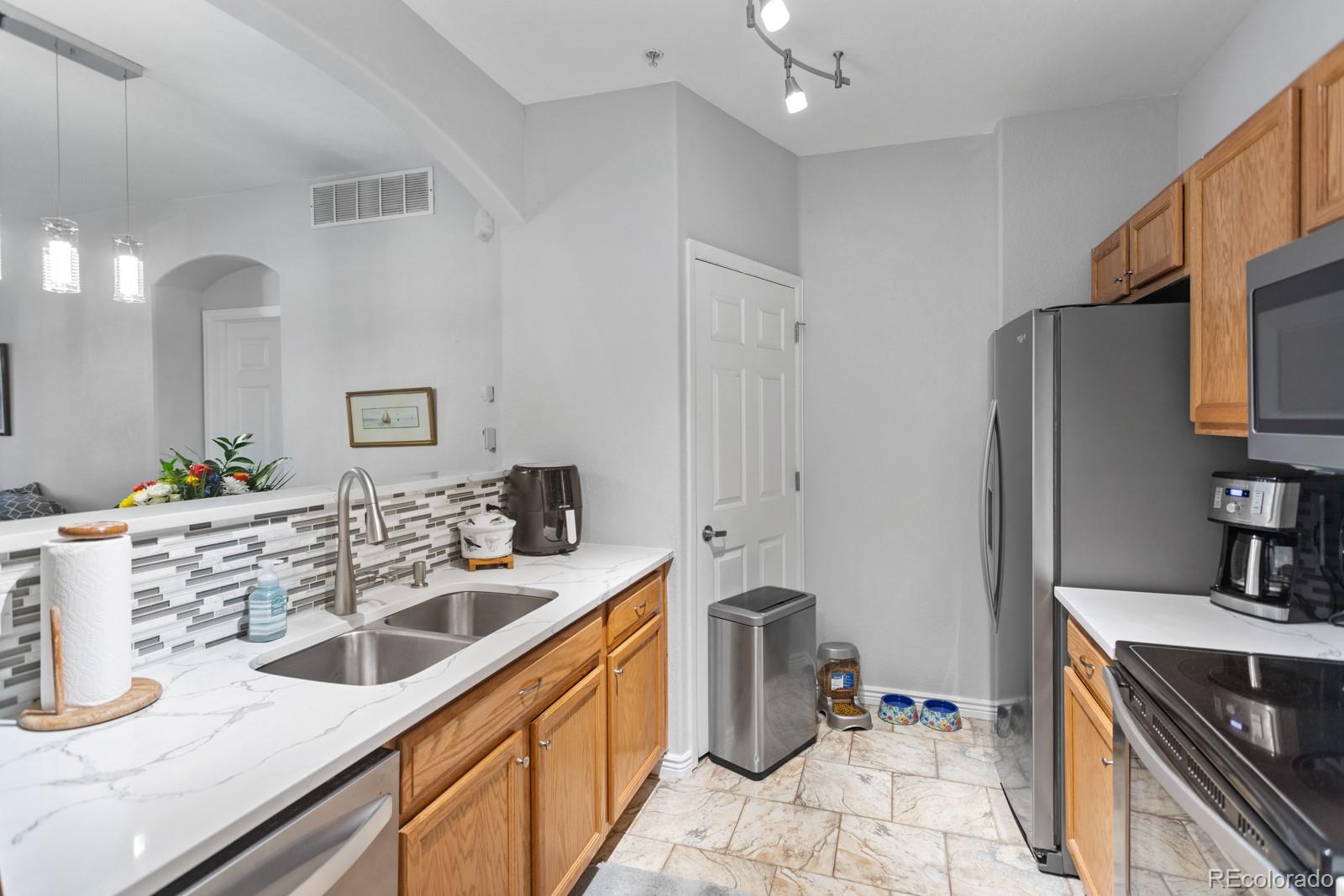 5255 Memphis Street Unit: 803