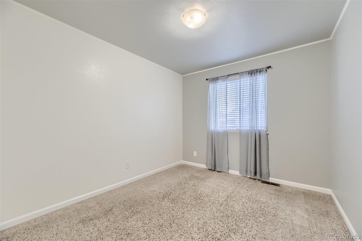 19648 Glendale Lane