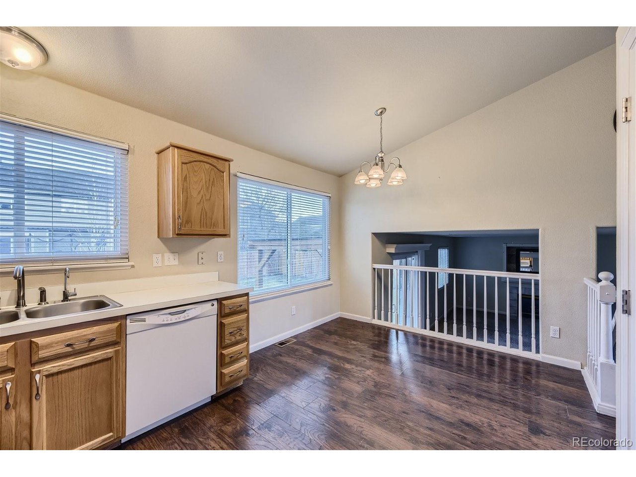 19648 Glendale Ln