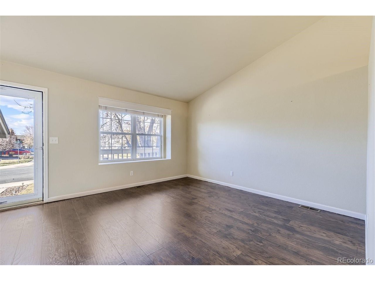 19648 Glendale Ln