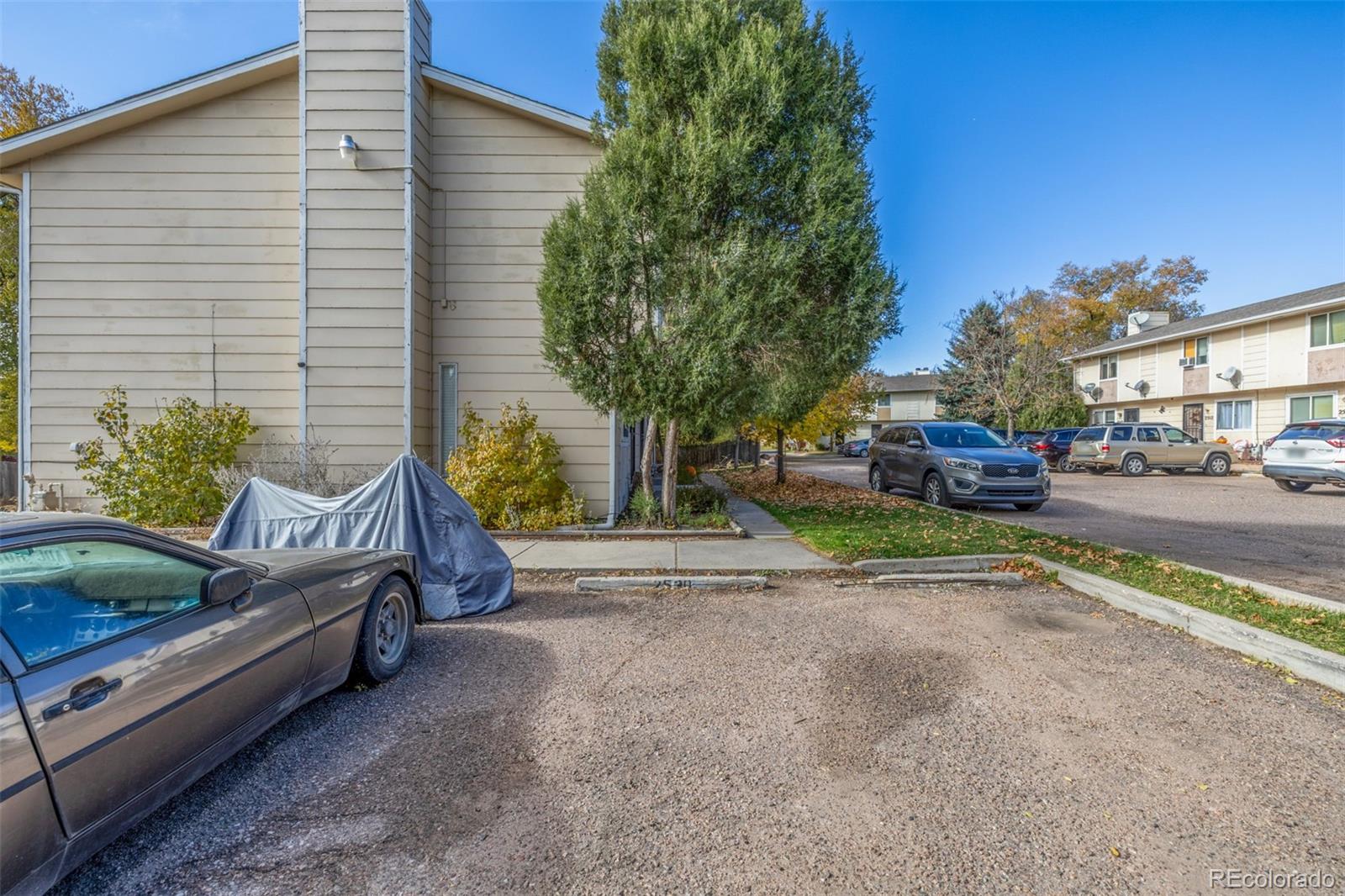 2530 Knob Hill Court