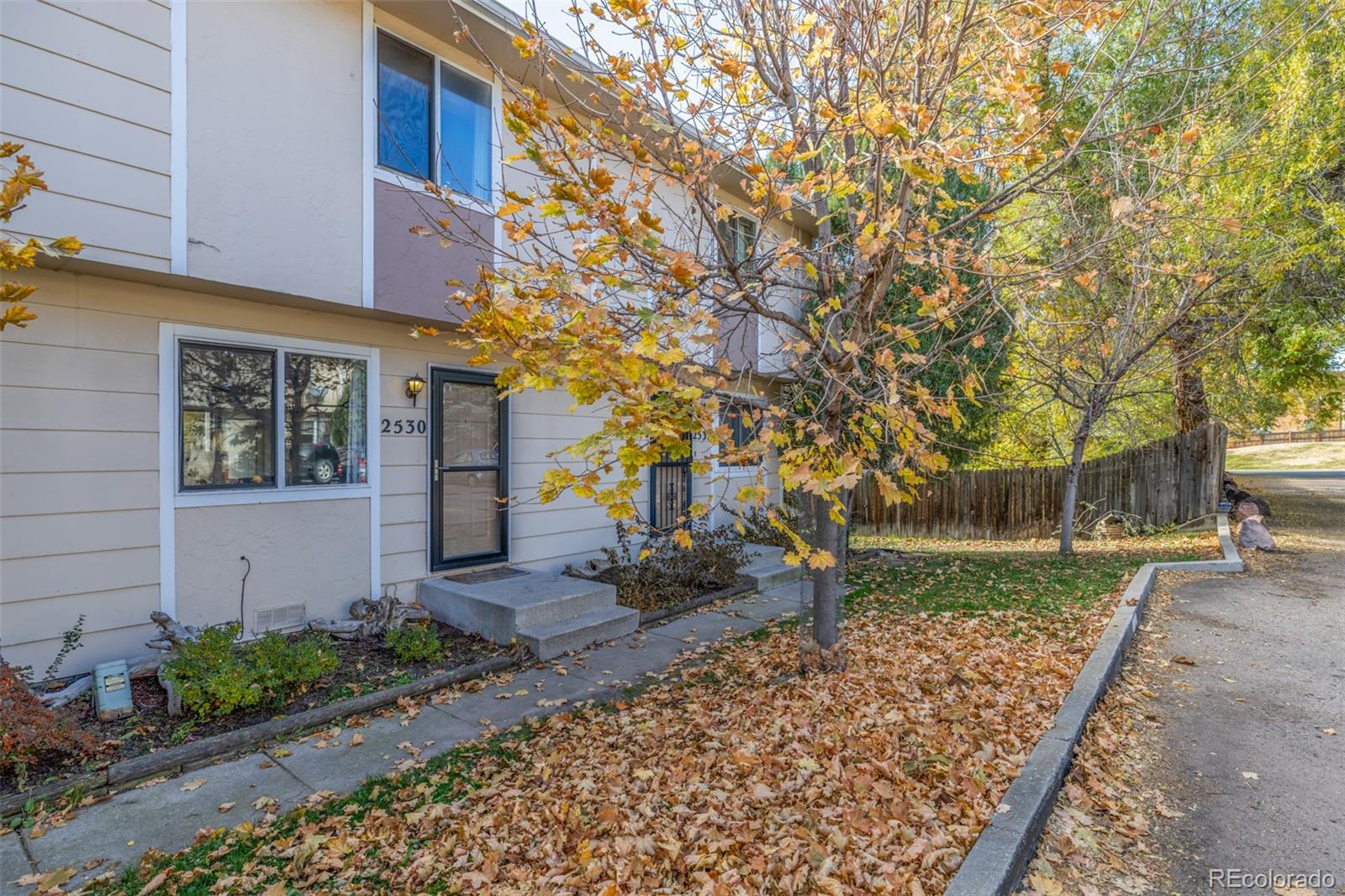 2530 Knob Hill Court