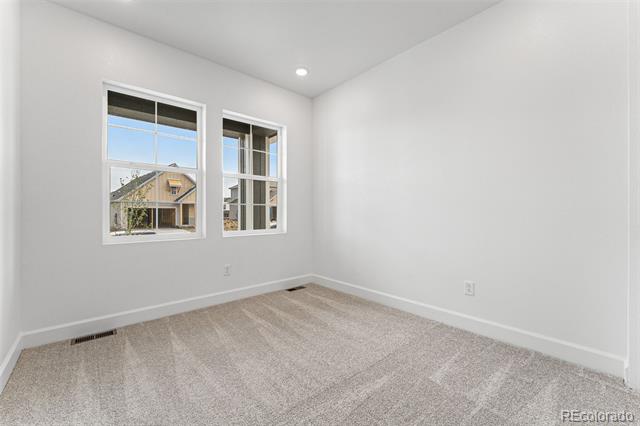 16975 W 92nd Loop