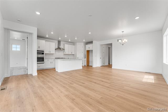 16975 W 92nd Loop