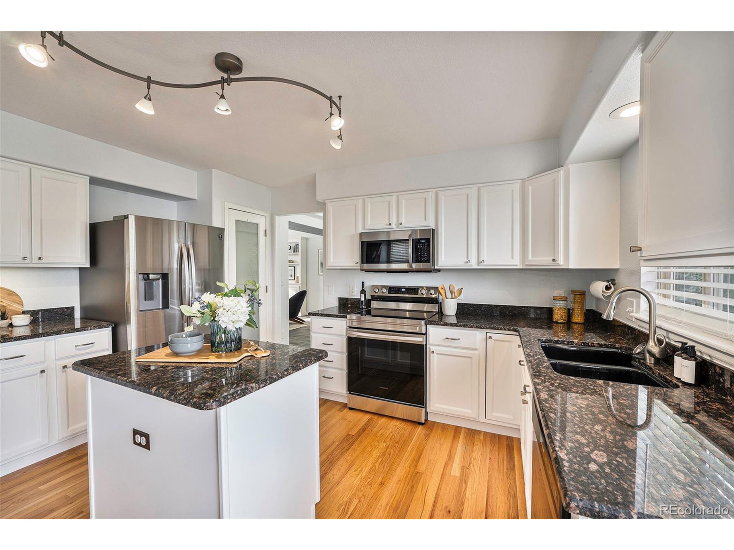 6426 S Urban Ct