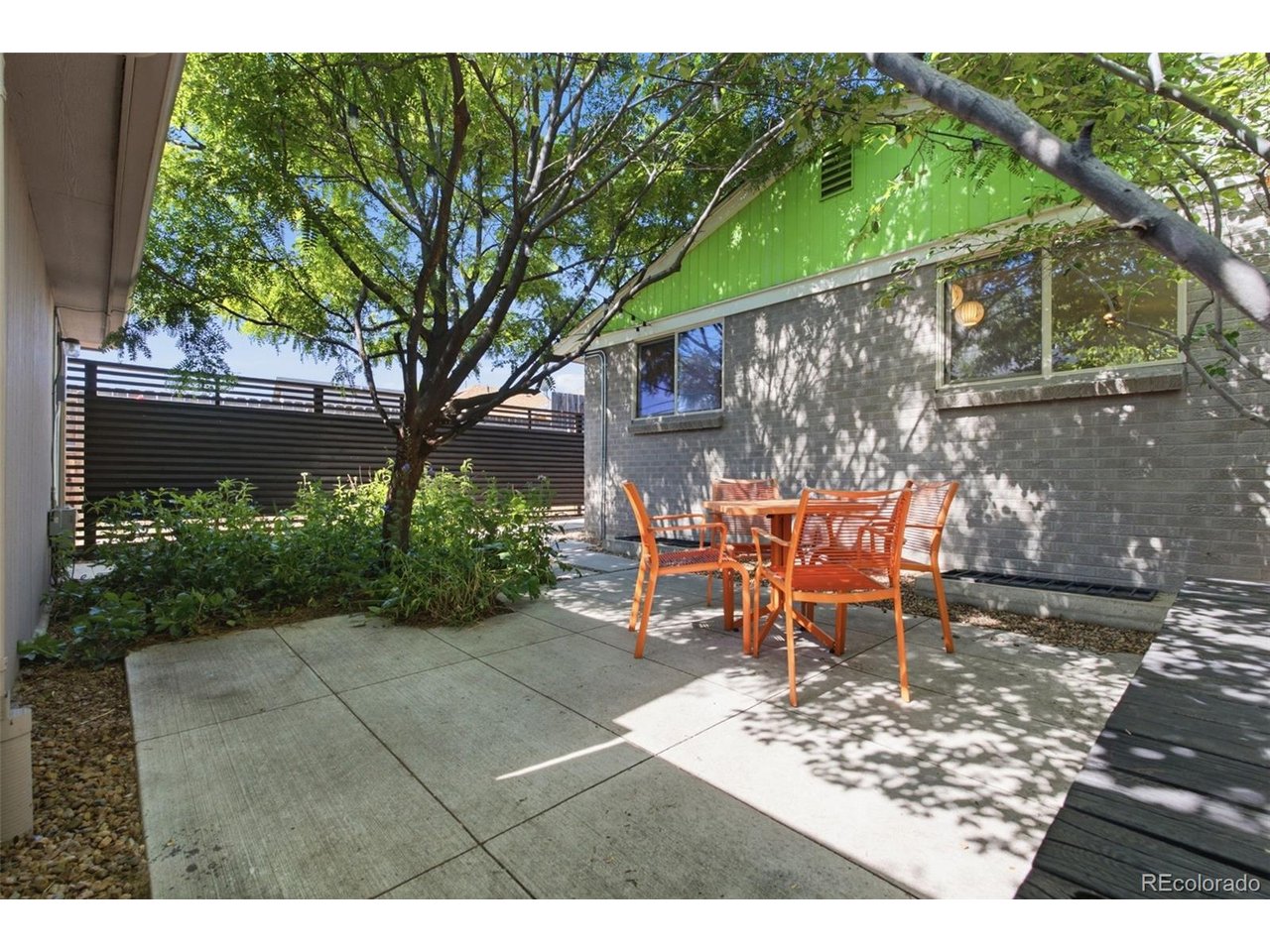 2122 W 41st Ave