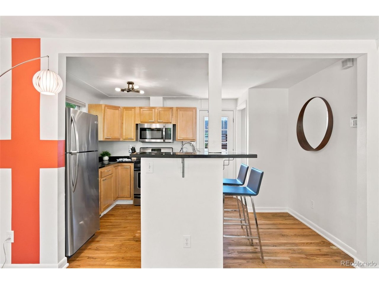 2122 W 41st Ave