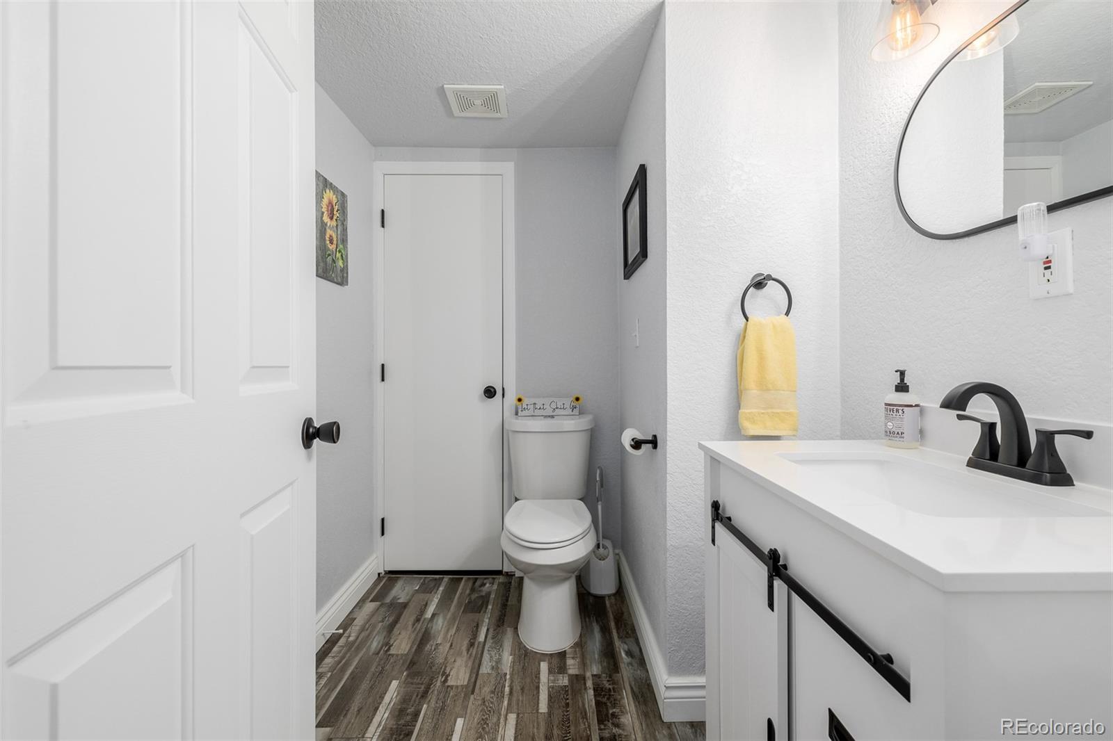 1040 S Fulton Avenue