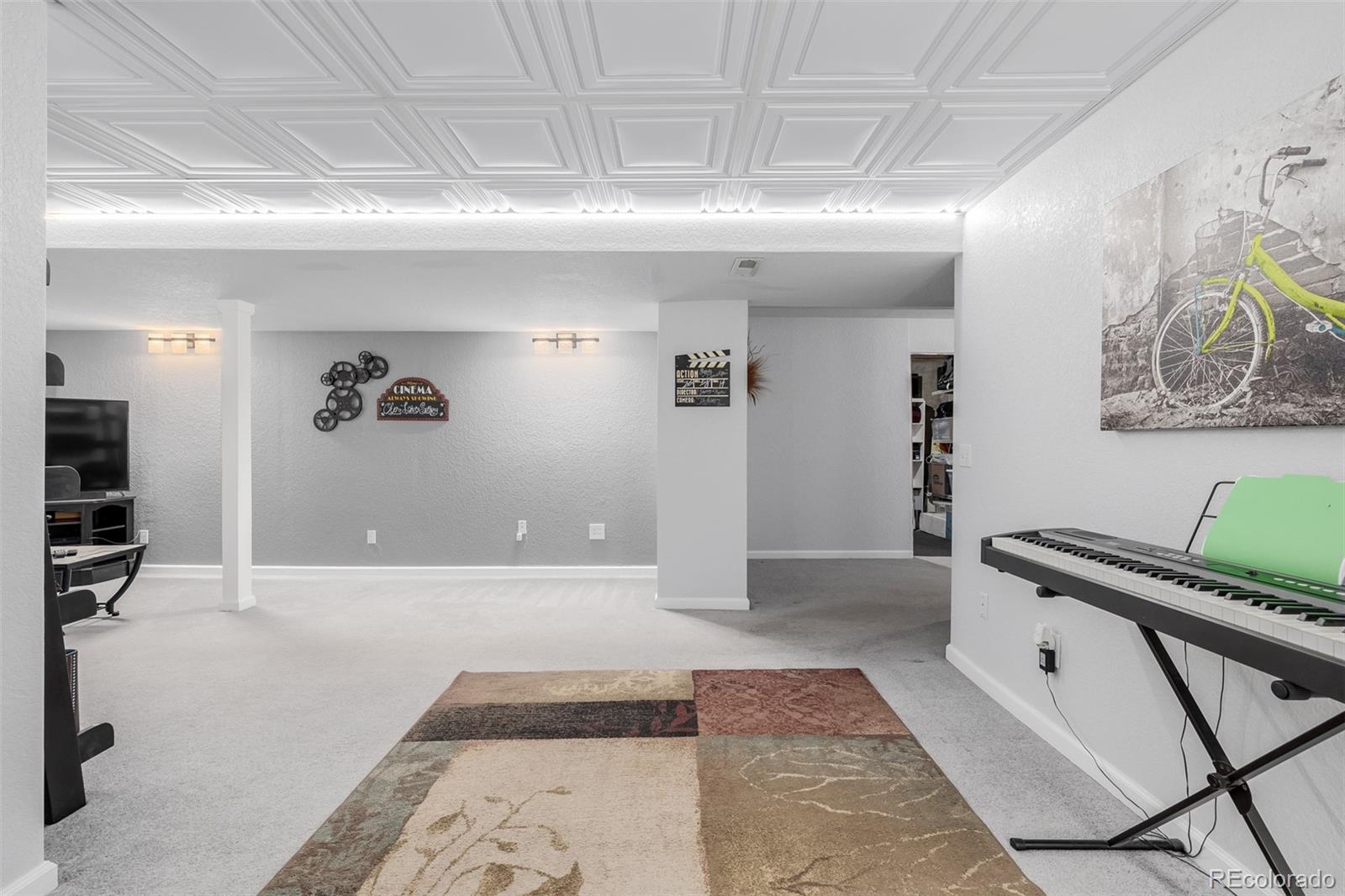 1040 S Fulton Avenue