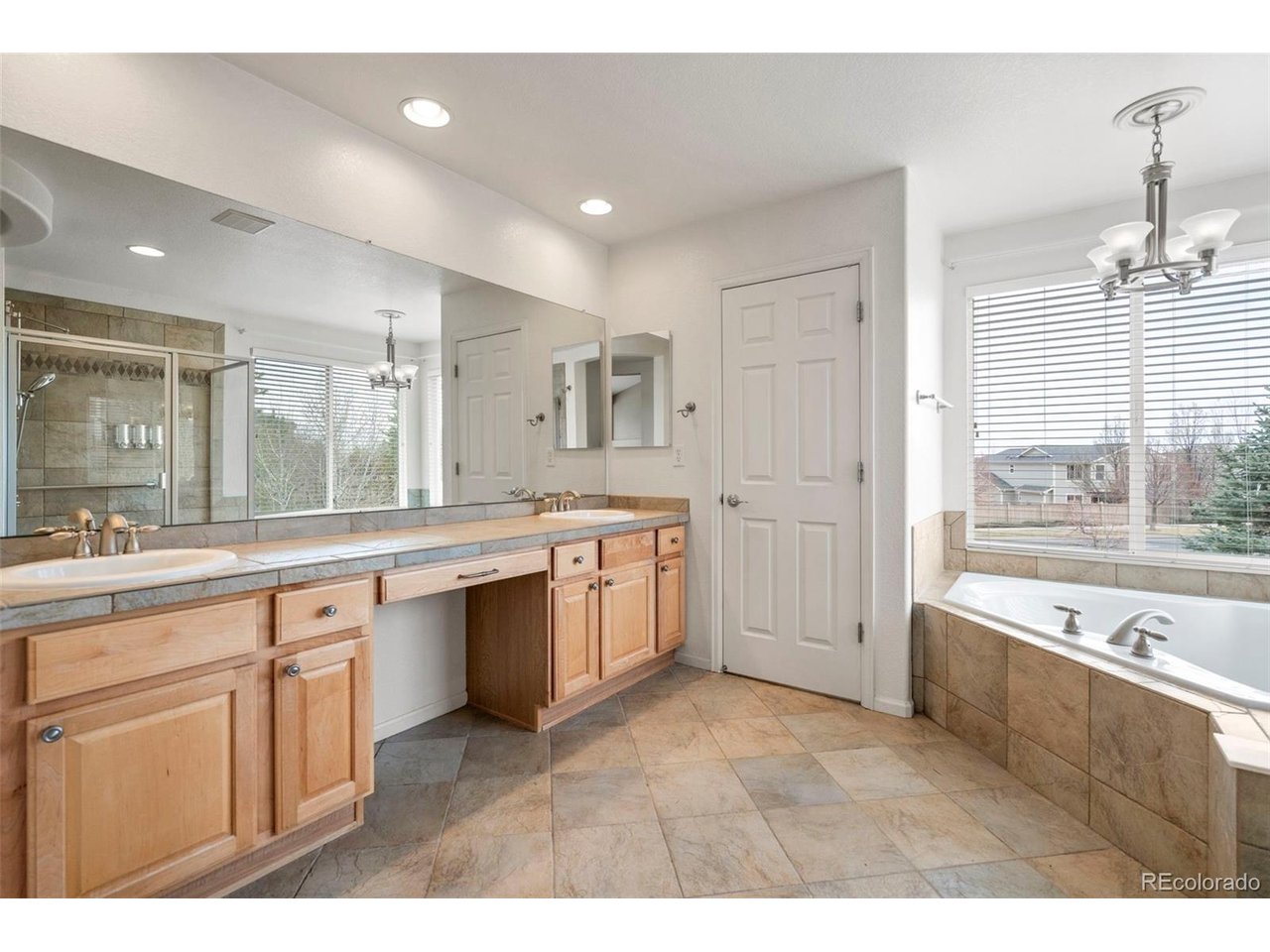 16399 Prairie Farm Cir