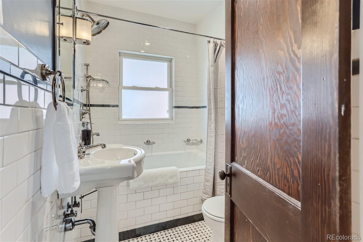 2653 N Clayton Street