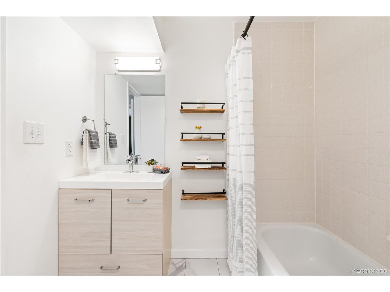5300 E Cherry Creek South Dr 12-1227