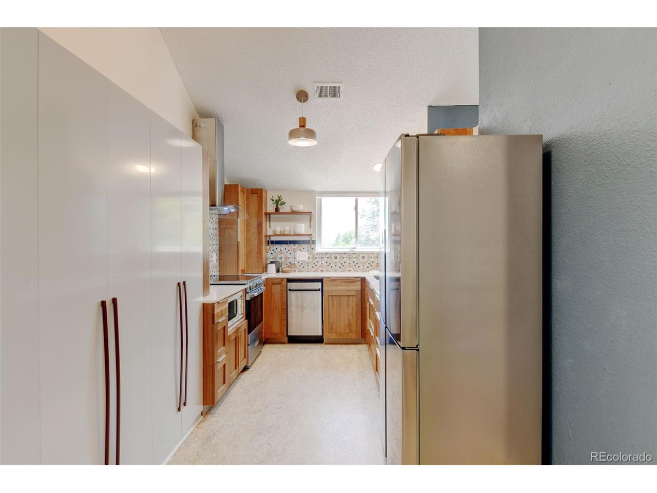 11358 W 85th Pl E
