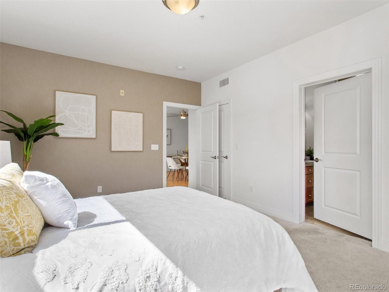 9019 E Panorama Cir D204