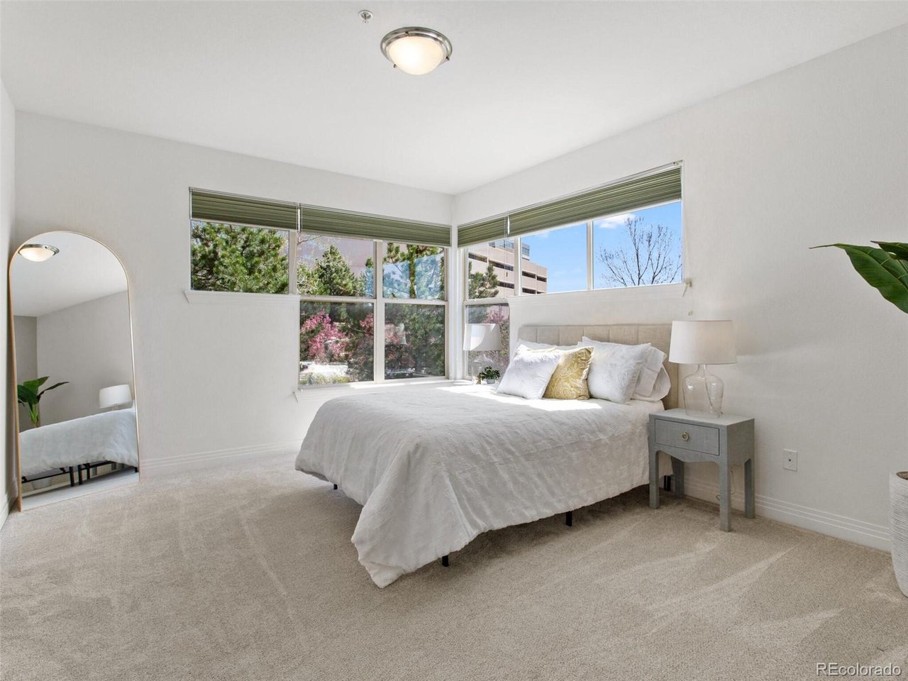 9019 E Panorama Cir D204