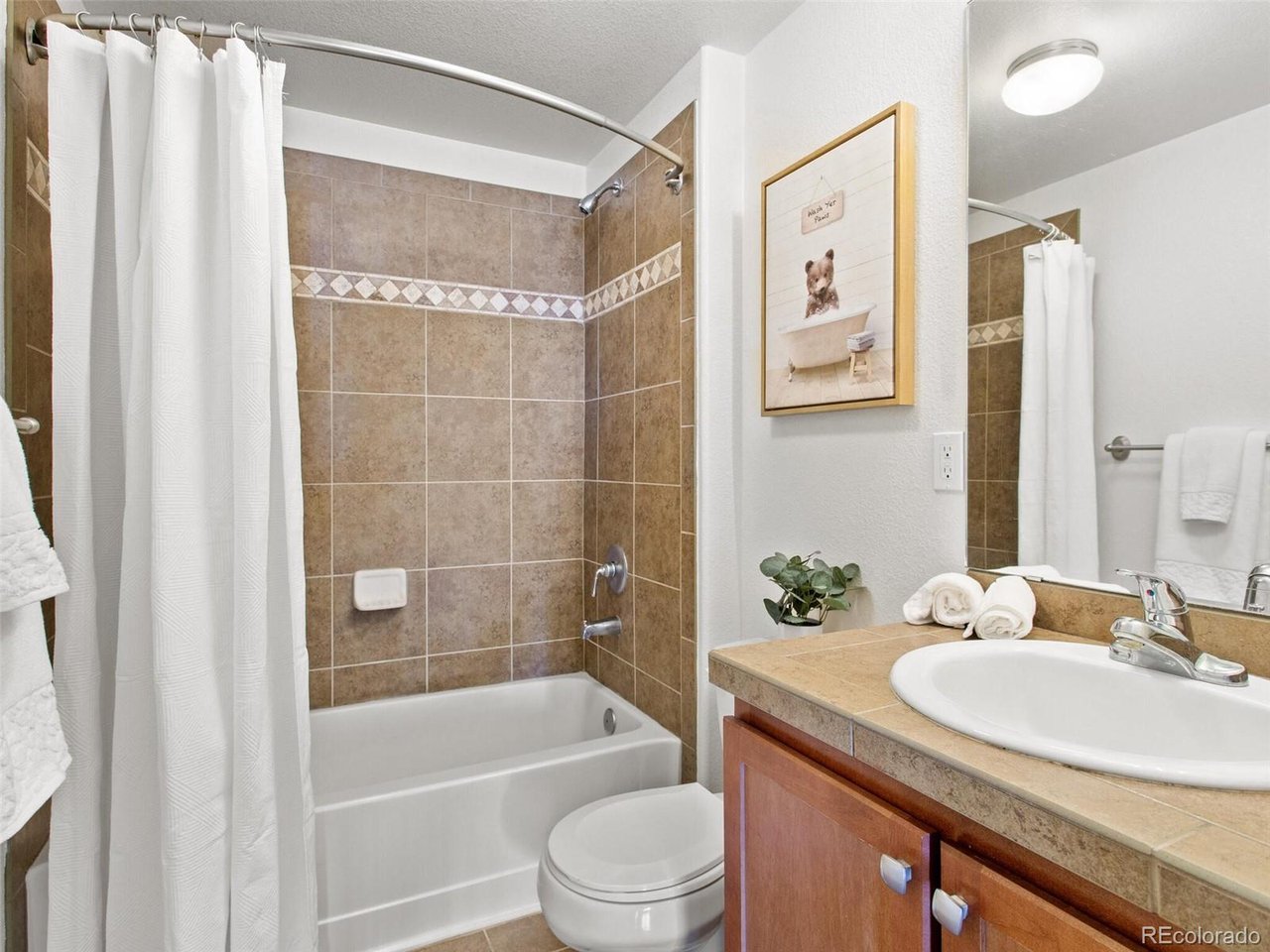 9019 E Panorama Cir D204