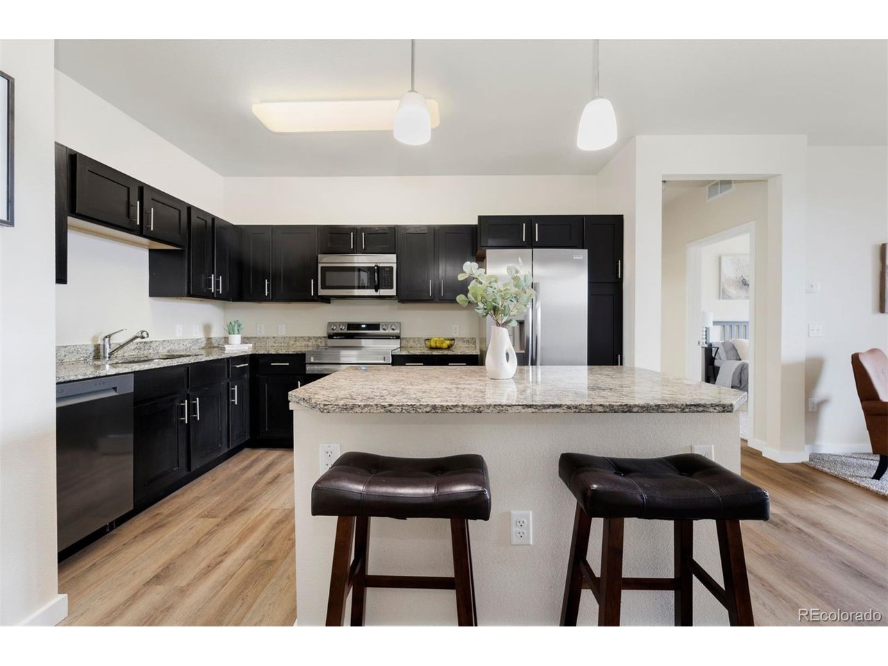 4100 Albion St 5-520