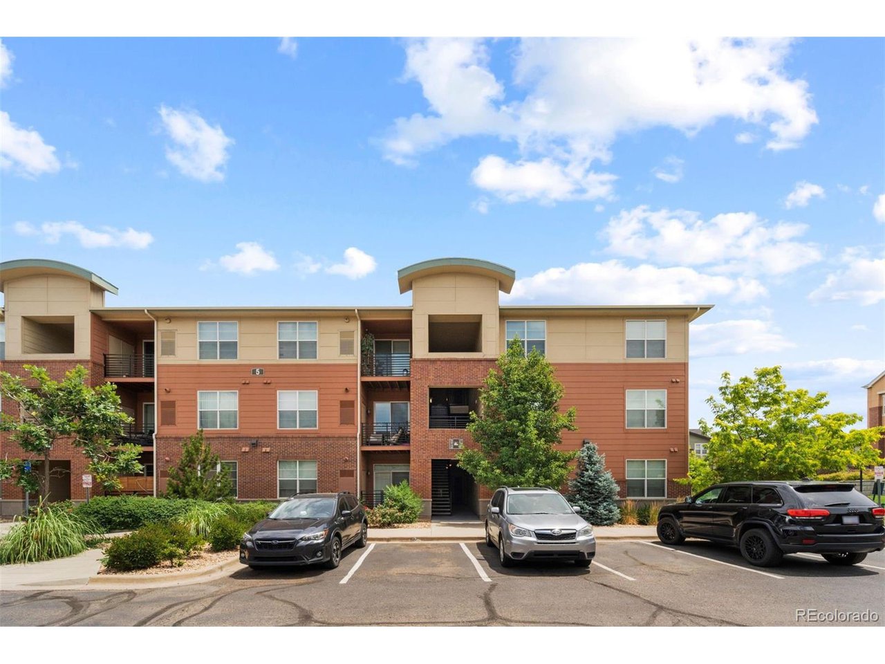4100 Albion St 5-520