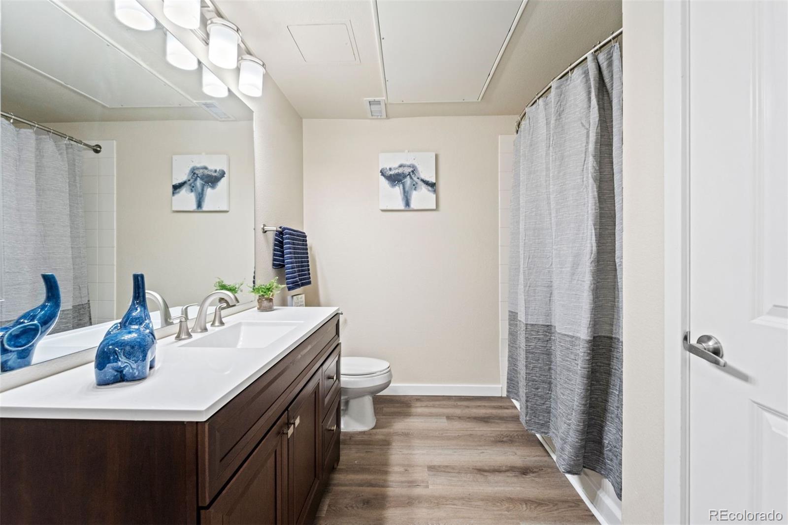 4100 Albion Street Unit: 520