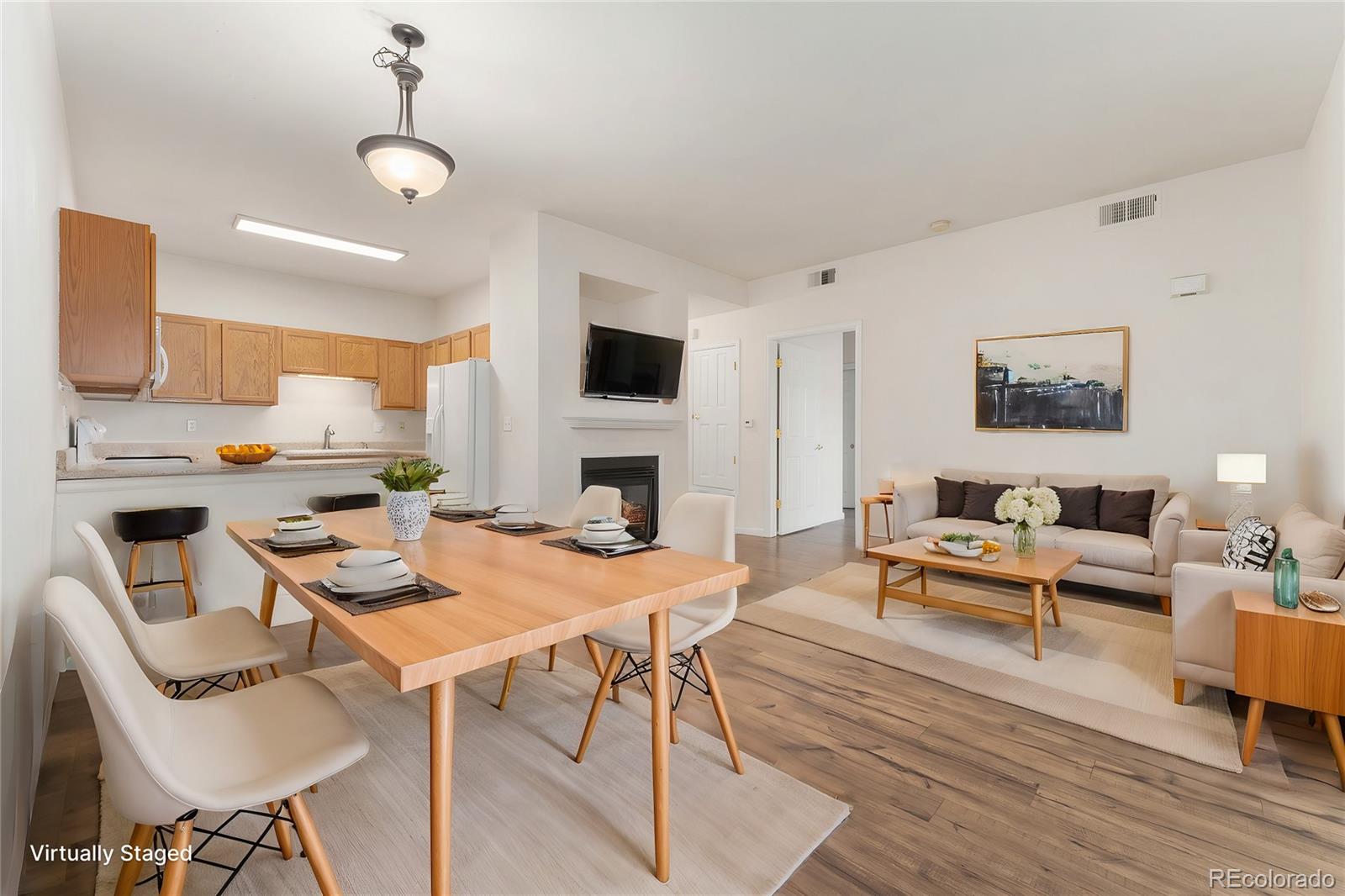 3205 S Walden Court Unit: B