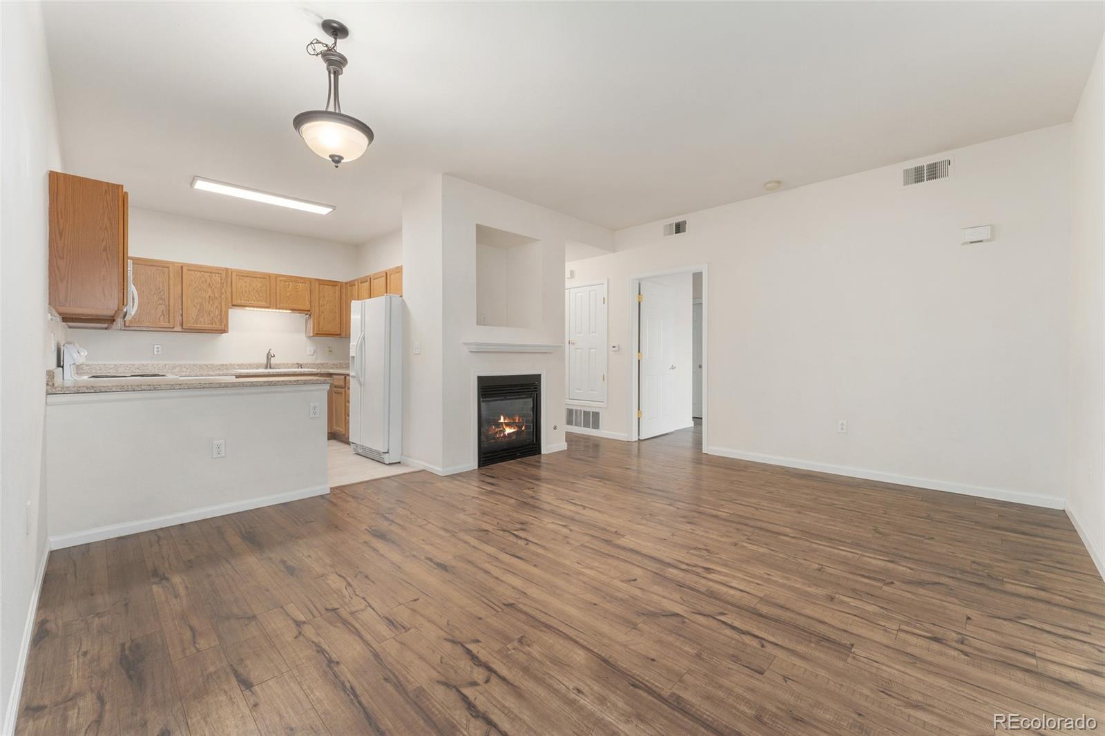 3205 S Walden Court Unit: B