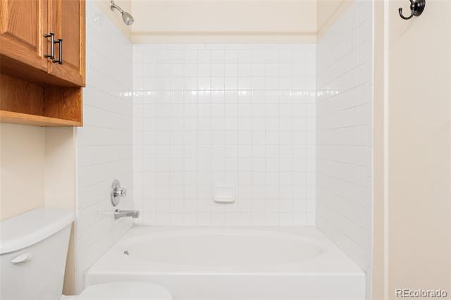 3205 S Walden Court Unit: B
