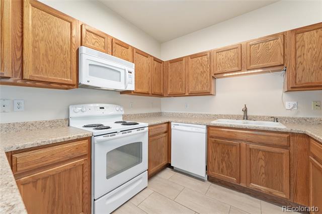 3205 S Walden Court Unit: B