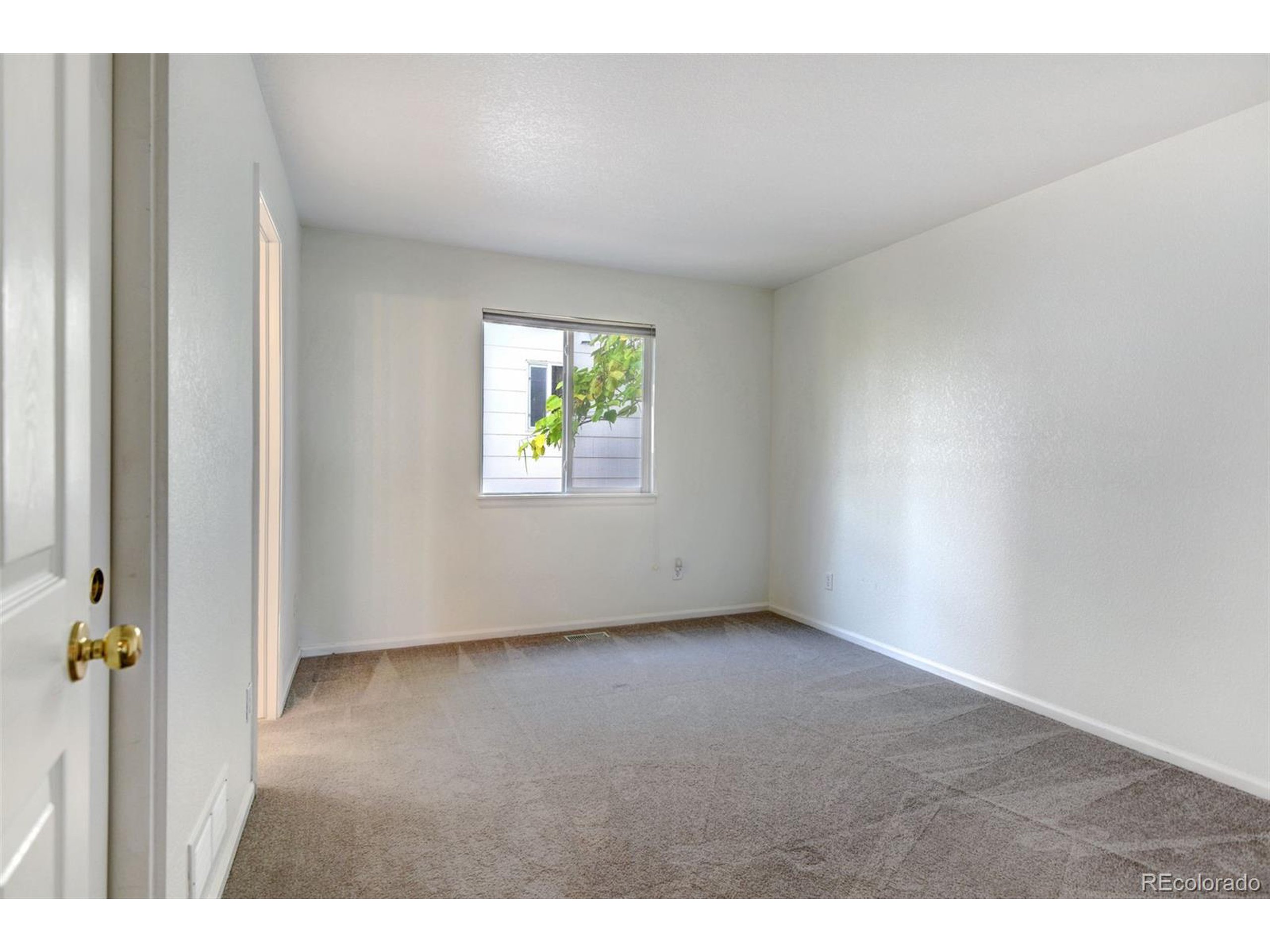 1452 Westin Dr
