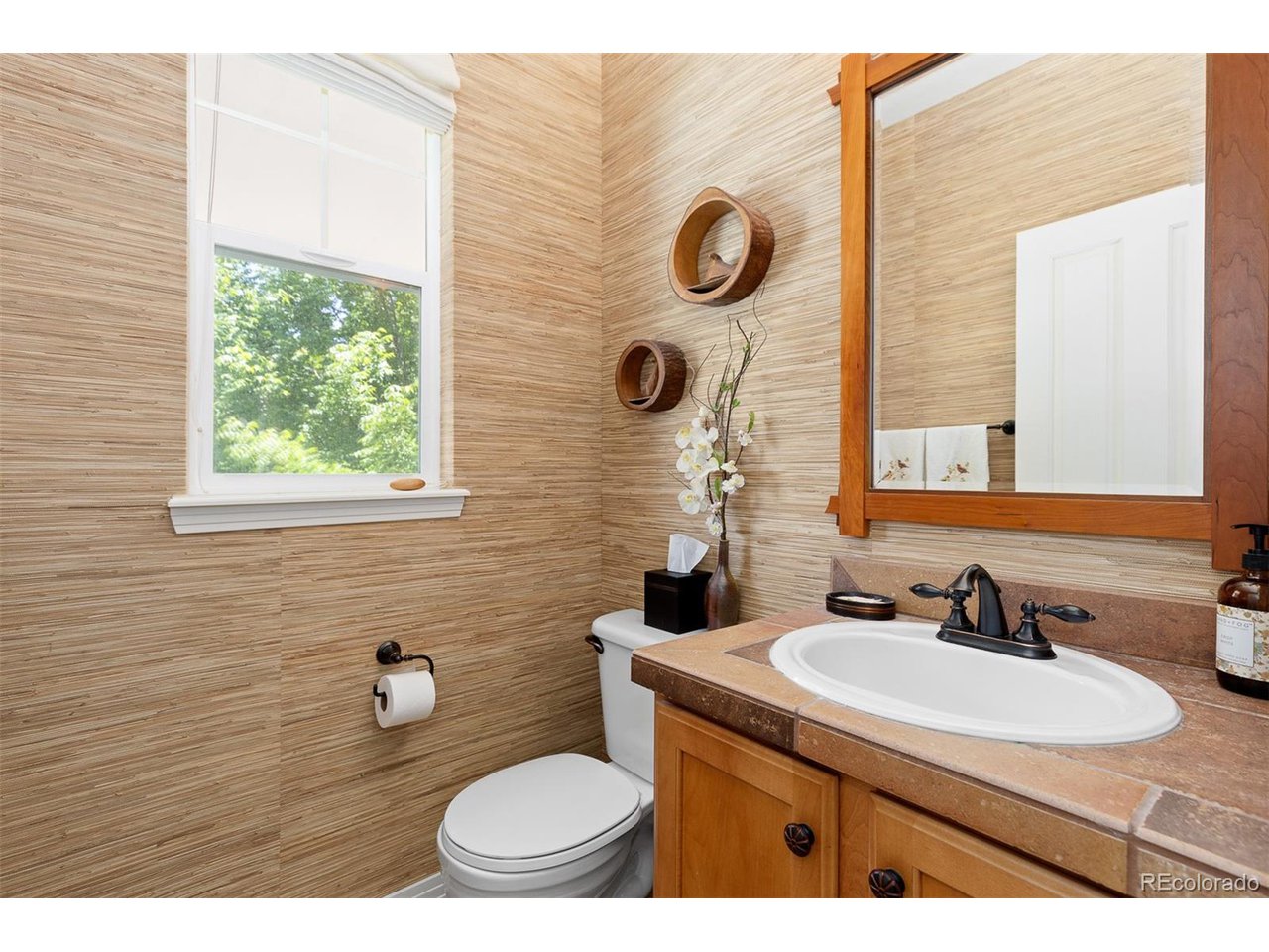 2488 Lake Vista Dr