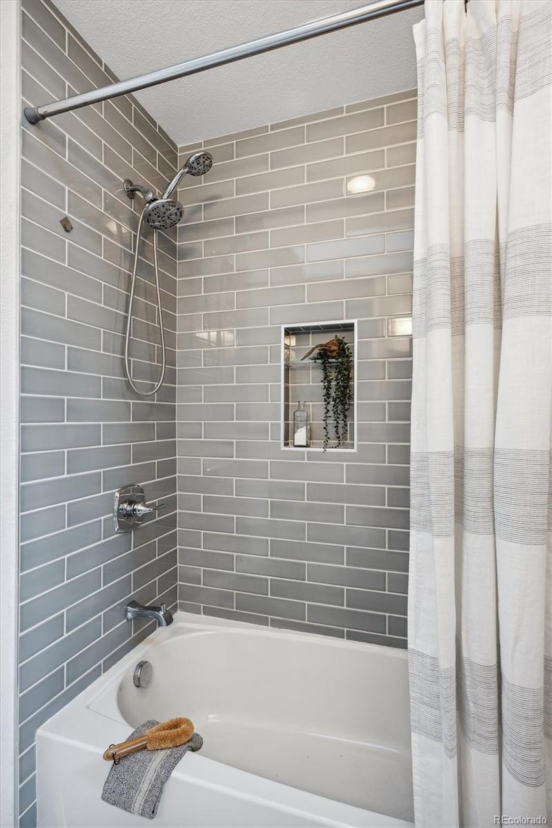 5091 Garrison Street Unit: 3