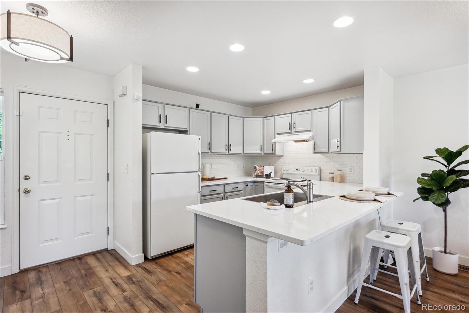 5091 Garrison Street Unit: 3