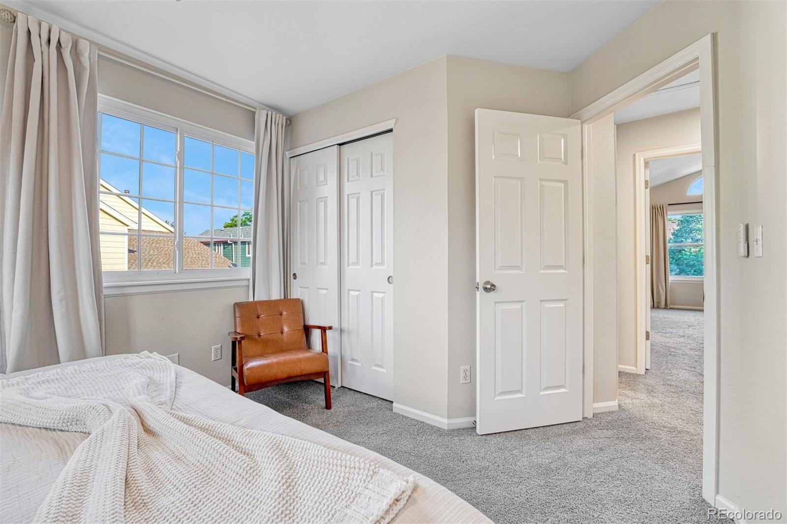 2522 W 108th Place