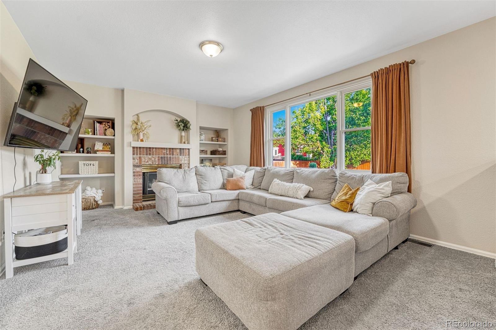 2522 W 108th Place