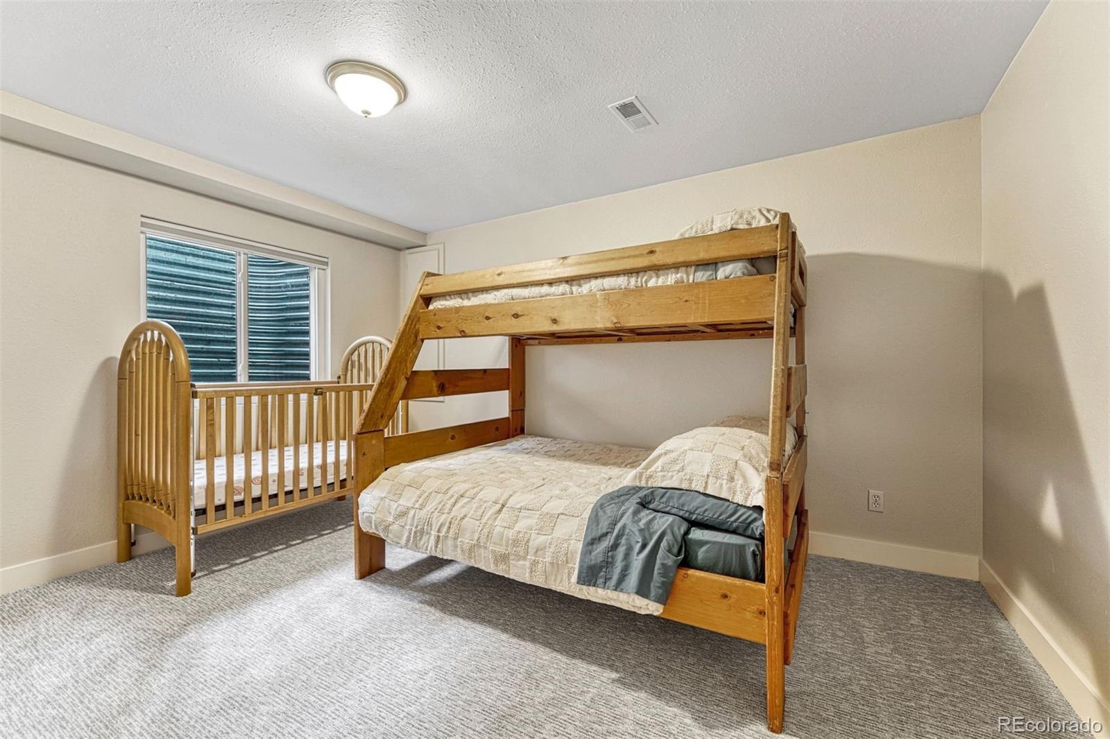 2522 W 108th Place