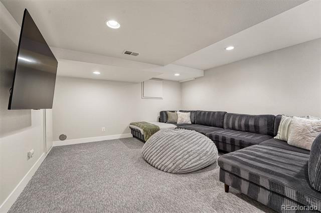 2522 W 108th Place